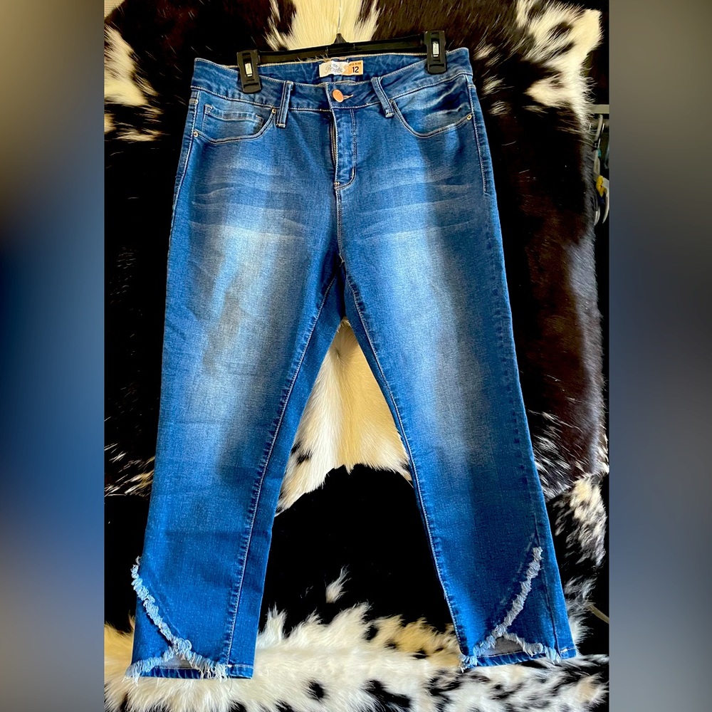 Royalty for me capris